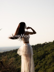 Ads Malona Elisandrelle